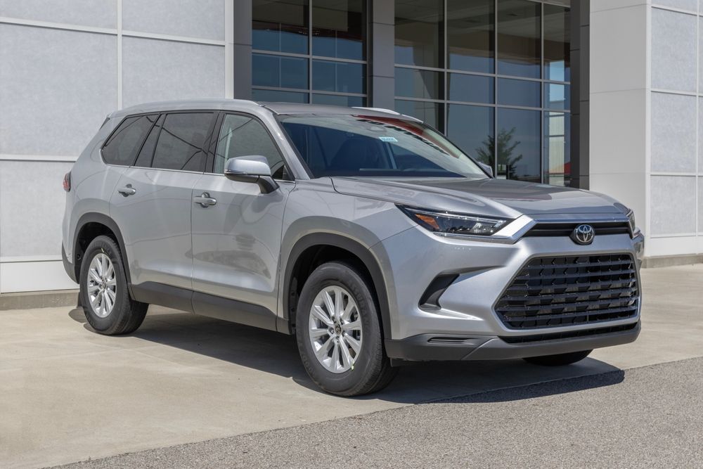  Introducing the 2025 Toyota Grand Highlander: Spacious and Refined