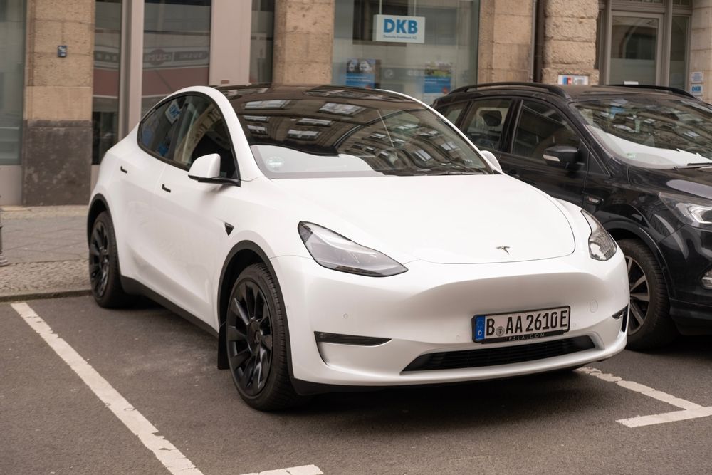 Discover the 2025 Tesla Model Y: Elegance Meets Innovation