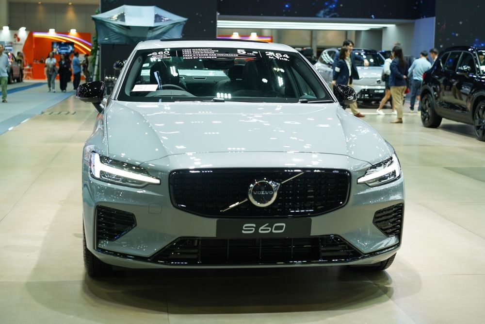 Introducing the 2025 Volvo S60: A Lasting Legacy in Design and Safety