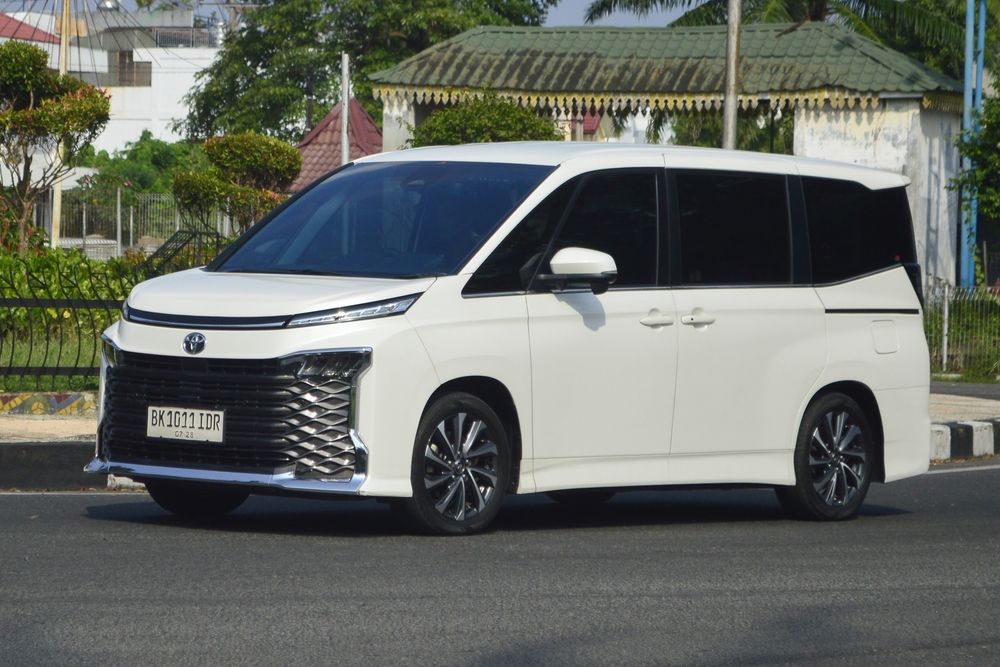 2026 Toyota Voxy: Dynamic Comfort for Modern Families