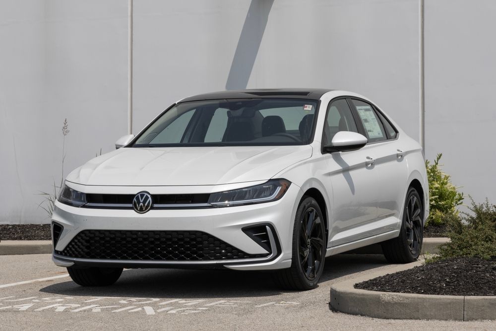 2025 Volkswagen Jetta: Sophisticated Comfort Meets Everyday Efficiency